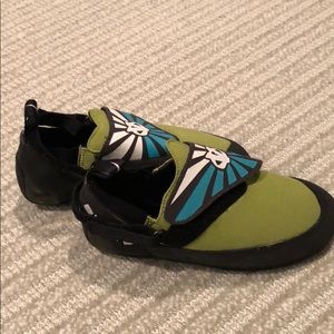 Kids Trax Evolv Climbing Shoe